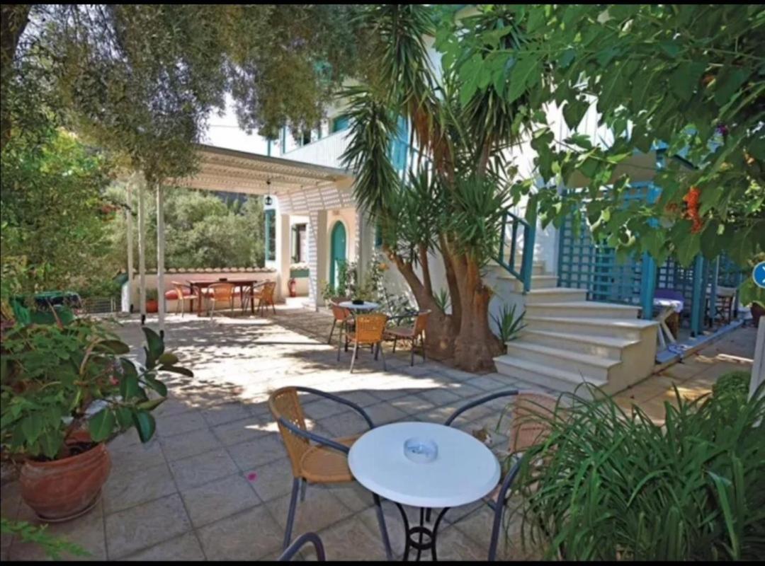 Argo Rooms Agios Nikitas Exterior photo